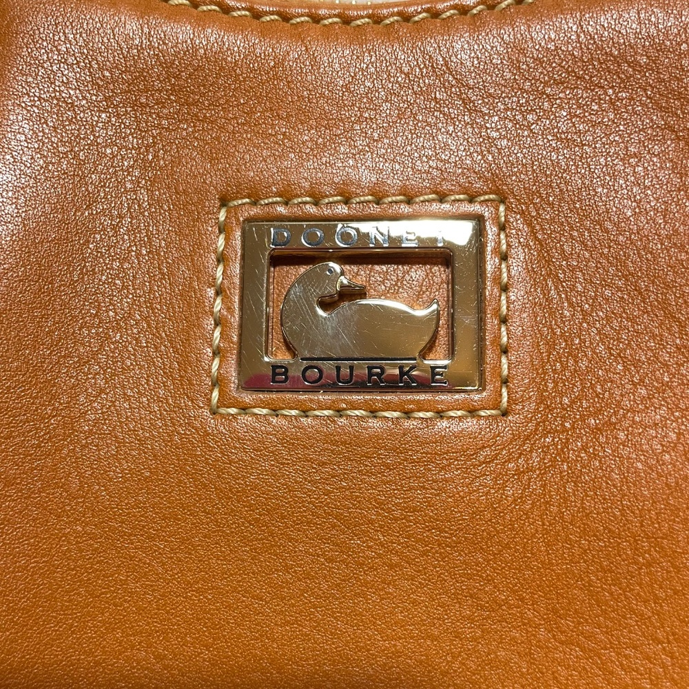 Dooney & Bourke Tan Leather Hobo Crossbody Bag Duck Logo Adjustable Strap NWOT - Picture 8 of 14